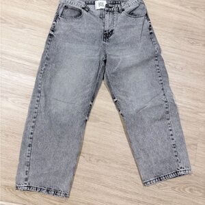 BDG Men’s Grey Washed Straight-Leg skater jeans